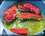 Foto del passaggio 1 della ricetta Risotto ai Peperoni Cruschi con Capocollo e Caciocavallo Podolic