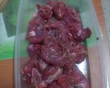 Foto del paso 3 de la receta: Carne en salsa con papas arrugadas
