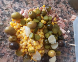 Foto del paso 3 de la receta: 🥗Ensaladilla rusa con encurtidos 🧅