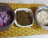A picture of step 1 of Steam moong pulao.