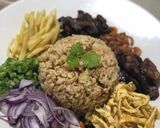 รูปขั้นตอนการทำที่ 2 ของ ข้าวคลุกกะปิ ตามใจชอบ😋