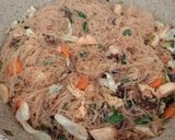 Foto langkah ke 5 dari resep Bihun Goreng.