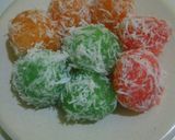 Foto langkah ke 5 dari resep Ongol2 singkong 3 warna.