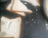A picture of step 2 of Bread pakoda.