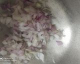 A picture of step 2 of Punjabi pyaz tandoori Paratha.