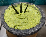 Foto del paso 3 de la receta: Chorizo con frijoles y guacamole a la @Jauregri🍴