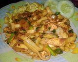 Foto langkah ke 5 dari resep Mie Tiauw Goreng.