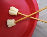 Une image de l'étape 3 de Petits balais de sorcières.