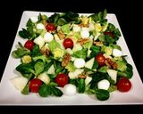 Foto del paso 2 de la receta: Canónigos con mozzarella, pera, cherrys y nueces - díet