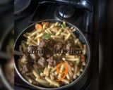 A picture of step 9 of Macaroni in beef.