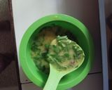 Foto langkah ke 3 dari resep Telor Dadar Daun Mlinjo/Godong SO.
