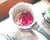 A picture of step 1 of Beetroot Pulav.