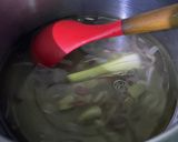 Gambar langkah 3 resipi Tumis Labu Air Bersama Udang.