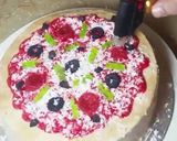 A picture of step 11 of Pizza theme cake (mix flavor).
