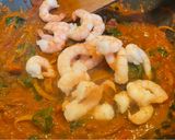A picture of step 7 of Prawn and Spinach Balti Curry.