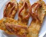 Foto langkah ke 8 dari resep Sandal Jepit (Putus) Goreng.