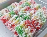 Foto langkah ke 6 dari resep Kue Lapis Singkong Pelangi (Dengan Santan).