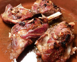 Foto del paso 21 de la receta: Paletilla de cordero al horno, con ajos y romero fresco