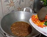 Foto langkah ke 2 dari resep Oseng klotok asin pedas.