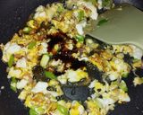 Foto langkah ke 4 dari resep Nasi Goreng Bayam Cabe Hijau.