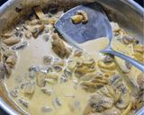 Foto langkah ke 2 dari resep Creamy Mushroom Egg (Shakshuka).