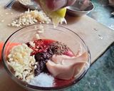 A picture of step 2 of Thousand island sauce/dip.