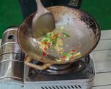 รูปขั้นตอนการทำที่ 11 ของ ผัดกะเพราเต้าหู้ไข่ หมูสับ เมนูผัดรสเด็ด กินได้ทุกวัย👍
