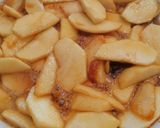Karamellás fordított almatorta recept fázis 3 fotója