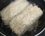 गार्लिक चिल्ली नूडल्स (garlic chilli noodles recipe in Hindi) रेसिपी चरण 1 फोटो