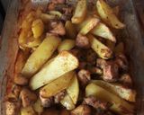 Pulykasült fűszeres csirkemell velesült krumplival recept fázis 3 fotója