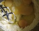 A picture of step 5 of Banana bread/cake.