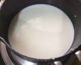 A picture of step 1 of Thandai masala milk.
