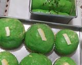 Foto langkah ke 6 dari resep Roti sobek pandan dan cup cake (kukus).