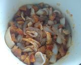 Foto del paso 4 de la receta: Sopa de ajo y marisco