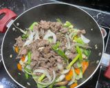 Hình bước làm 10 của món Phở xào thịt bò chuẩn vị nhà hàng