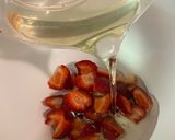 Foto del paso 1 de la receta: Bizcocho de fresas 🍓 y limón 🍋!!