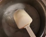 A picture of step 7 of Japanese Summer Sweet ‘Kuzu Dango’.