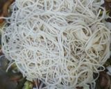 A picture of step 4 of Hakka noodles.