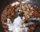 Foto langkah ke 2 dari resep Khanom Tom (Bola ketan ala Thailand).