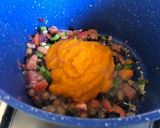 A picture of step 3 of One Pot Quinoa with Pumpkin Purée.