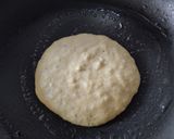 Foto del paso 5 de la receta: Pancakes de maíz🌽 con queso y miel de panela🫓🍯🧀