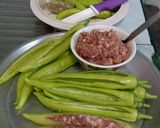 รูปขั้นตอนการทำที่ 1 ของ พริกหยวกยัดไส้หมูสับ