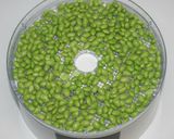 A picture of step 1 of Aiba’s Edamame Peperoncino Pasta with Dried Edamame.