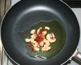 A picture of step 14 of Aiba’s Edamame Peperoncino Pasta with Dried Edamame.