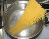 A picture of step 11 of Aiba’s Edamame Peperoncino Pasta with Dried Edamame.