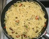 A picture of step 18 of Aiba’s Edamame Peperoncino Pasta with Dried Edamame.
