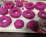 Foto langkah ke 3 dari resep Donut buah naga made by mami ael😍.