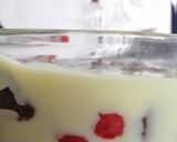 Málna likőrös pohárdesszert recept fázis 2 fotója