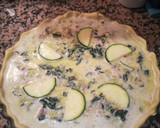 Foto del paso 4 de la receta: Quiche de calabacín, puerros y jamón
