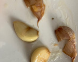 Foto del paso 8 de la receta: Bacalao skrei fresco en salsa de cebolla con tarrina de arroz integral
